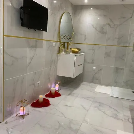 מלון אהבה Golden Suites